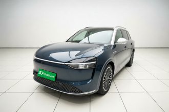 鸿蒙智行 问界M9 2024款 纯电 Ultra版 100kWh 5座版