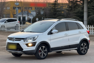 北京汽车 绅宝X25 2015款 1.5L 自动精英型