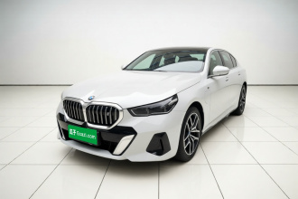 宝马i5 2024款 eDrive 35L 尊享型 M运动套装