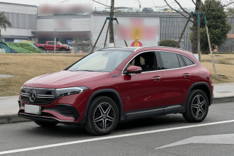 奔驰EQA 2022款 EQA 300 4MATIC 首发特别版