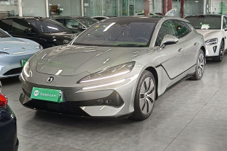 腾势Z9GT 2024款 1100四驱Max首发版