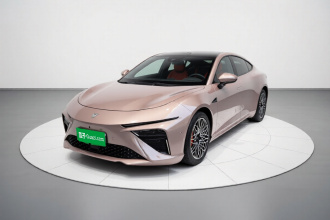 哪吒汽车 哪吒S 2022款 纯电 715km 后驱大版