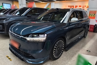 鸿蒙智行 问界M9 2024款 增程 Ultra版 42kWh 6座版