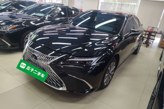 雷克萨斯ES 2025款 200 臻享版