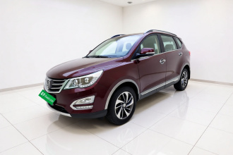 宝骏560 2015款 1.8L 手动豪华型