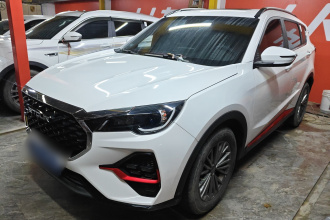 捷途X70 2023款 1.5T DCT超越PRO+版 7座