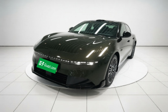 领克10 EM-P 2025款 240四驱Ultra运动版