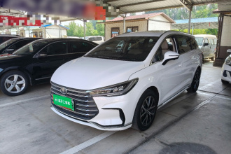 比亚迪 宋MAX新能源 2022款 DM-i 105KM 尊荣型