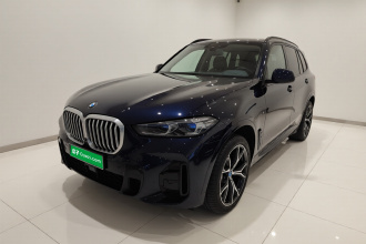 宝马X5 2023款 xDrive 30Li 尊享型M运动曜夜套装