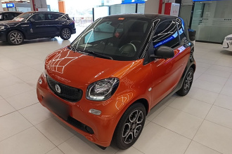 smart fortwo 2019款 0.9T 66千瓦硬顶风擎版 国VI
