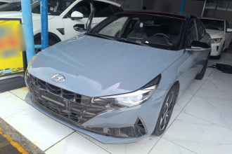 现代 伊兰特 2021款 240TGDi DCT LUX尊贵版