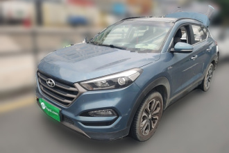 现代 途胜 2015款 1.6T 双离合两驱领先型