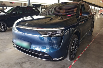 鸿蒙智行 问界M8 2025款 增程 Max+版 53.4kWh 6座版 (192线激光雷达）