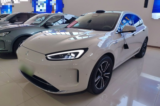 鸿蒙智行 问界M5 2025款 增程   Ultra 四驱版