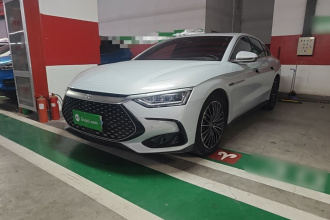 比亚迪 汉 2024款 DM-i 荣耀版 121KM 尊享型