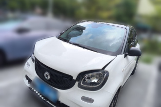 smart forfour 2018款 1.0L 52千瓦激情版