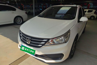 宝骏310 2020款 1.2L 手动舒适型