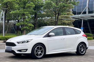 福特 福克斯 2015款 两厢 1.6L 手动风尚型