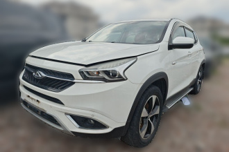 奇瑞 瑞虎7 2016款 2.0L CVT耀目版