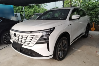 长安CS75 PLUS 2025款 第四代 1.5T 新蓝鲸 智慧尊享型