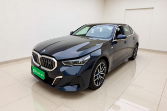 宝马i5 2024款 eDrive 35L M运动套装