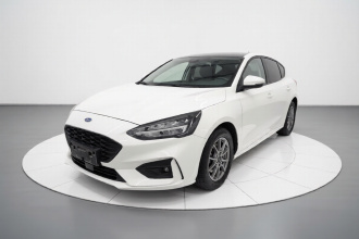 福特 福克斯 2021款 两厢 EcoBoost 180 自动锋潮型