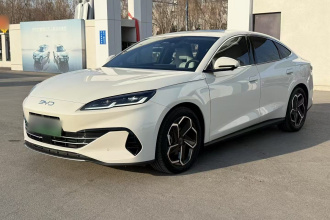 比亚迪 海豹06新能源 2024款 DM-i 120KM旗舰型