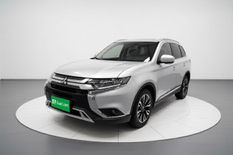 三菱 欧蓝德 2020款 2.0L 两驱畅行版 5座