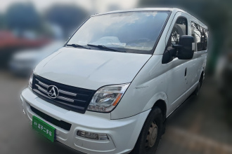 上汽大通MAXUS 新途V80 2021款 2.0T 手动经典傲运通短轴超低顶5/6座