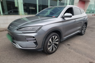 比亚迪 宋PLUS新能源 2023款 冠军版 EV 520KM 尊贵型