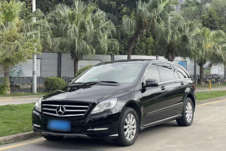 奔驰R级 2017款 R 320 4MATIC 商务型臻藏版