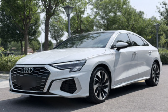 奥迪A3 2022款 A3L Limousine 35 TFSI 时尚运动型