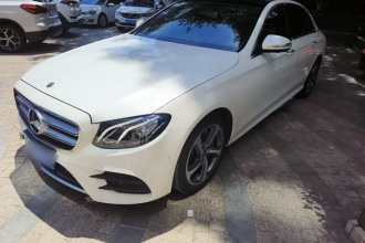 奔驰E级 2019款 改款 E 300 L 运动豪华型