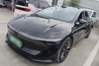 极氪007 2025款 后驱智驾版 75kWh