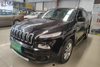 Jeep 自由光 2017款 2.4L 专业版