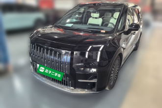 极氪009 2024款 六座行政版四驱 108kWh