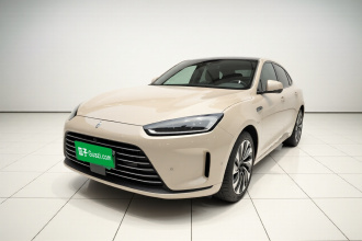 鸿蒙智行 问界M5 2023款 增程后驱智驾版