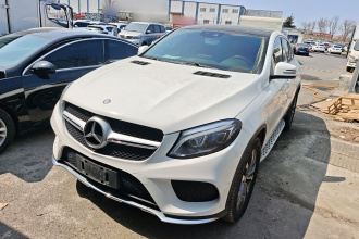 奔驰GLE轿跑 2015款 GLE 400 4MATIC 轿跑SUV