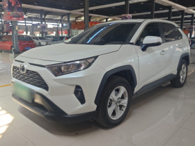 丰田 RAV4荣放 2024款 2.0L CVT两驱都市版