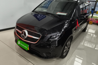 奔驰 威霆 2021款 2.0T 精英版 7座