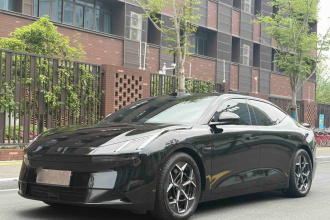 领克Z10 2024款 95kWh 806km后驱智驾Max