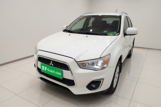 三菱 劲炫ASX 2013款 2.0L CVT两驱精英版