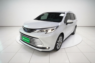 丰田 赛那SIENNA 2023款 2.5L混动 尊贵版