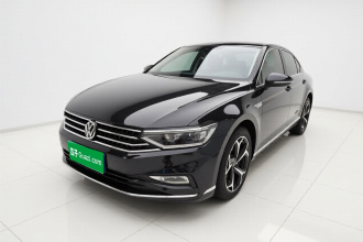 大众 迈腾 2024款 200万辆众享款 330TSI DSG豪华型