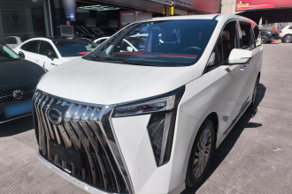 广汽传祺 传祺M8 2023款 宗师系列 400T 至尊版