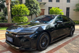 丰田 皇冠(进口) 2024款 2.5L 至尊版
