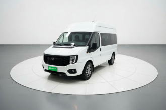 江铃福顺 2022款 2.0T 手动多功能乘用车中轴中高顶6-7座