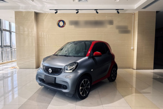 smart fortwo 2015款 1.0L 52千瓦硬顶激情版