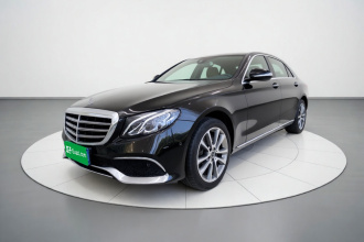 奔驰E级 2019款 E 260 L