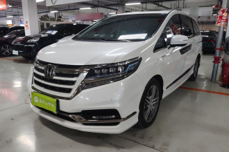 本田 艾力绅 2019款 2.0L 混动至尊版
